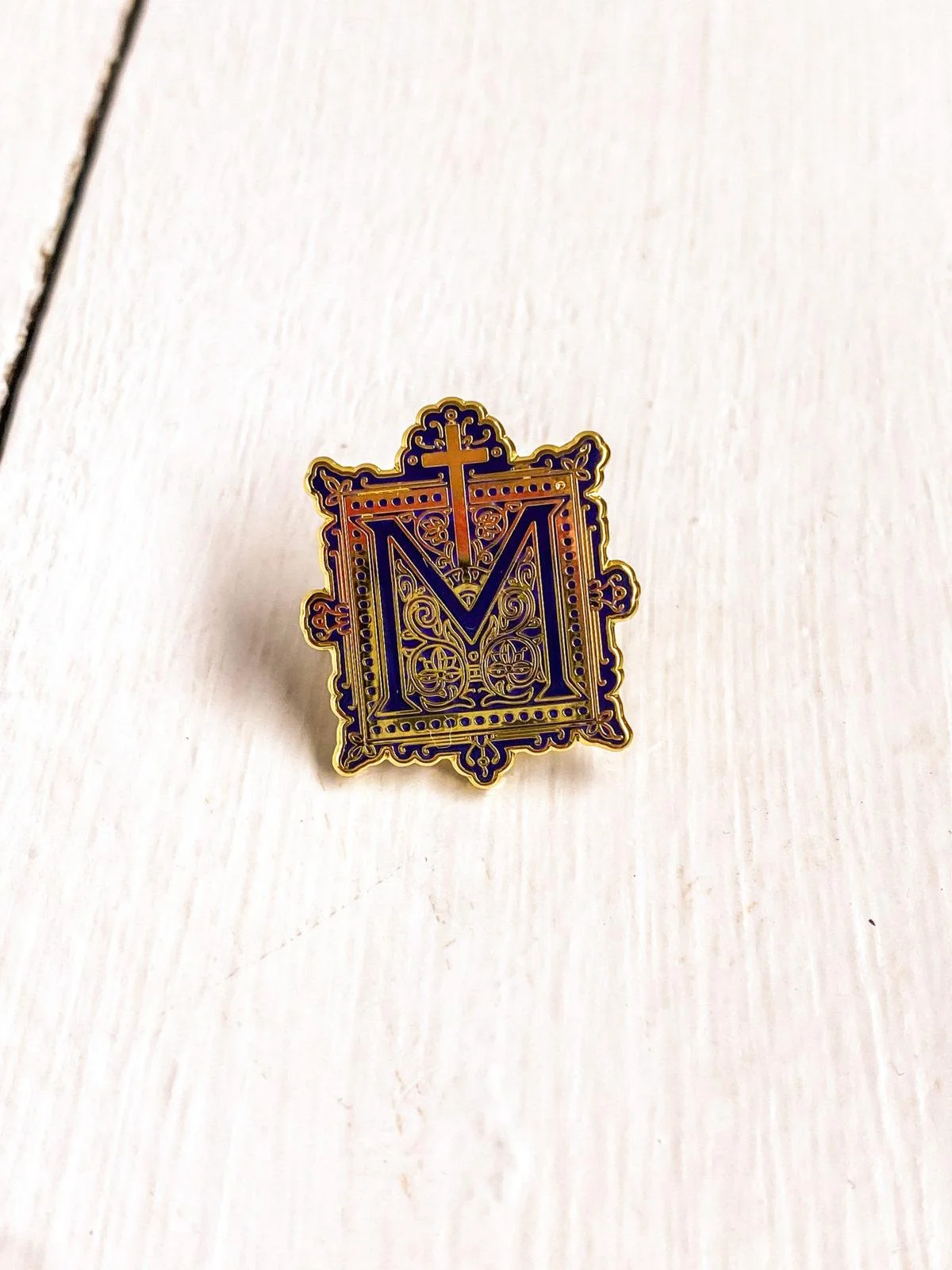 GOLD-Marian Cross Lapel Pin- Hard enamel badge, Vintage style, Catholic  - Image 3